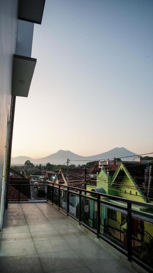 Wangi Homestay Banyuwangi  Exterior foto